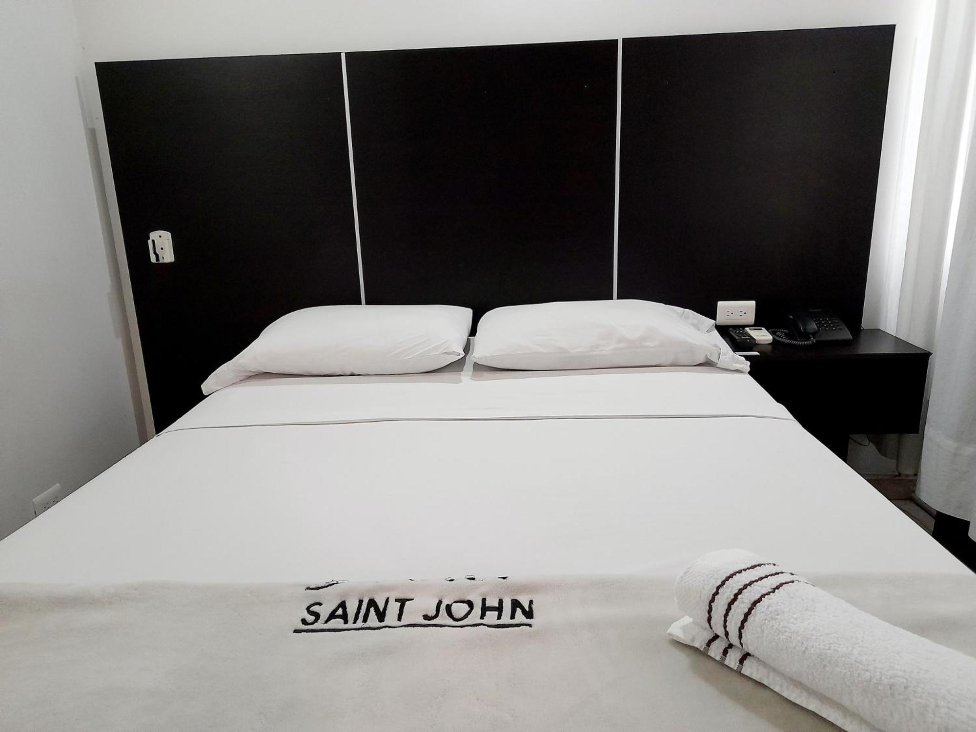 Hotel Saint John Medellín Buitenkant foto