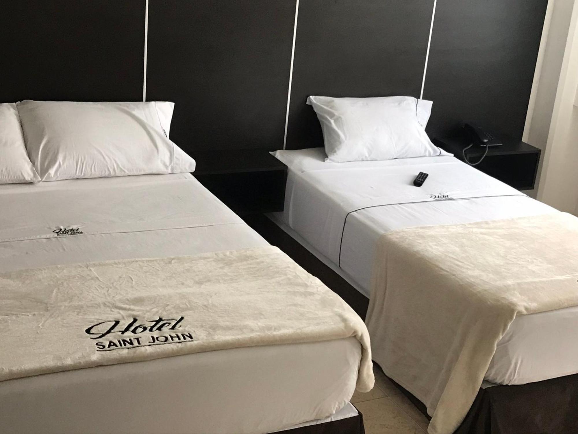 Hotel Saint John Medellín Buitenkant foto