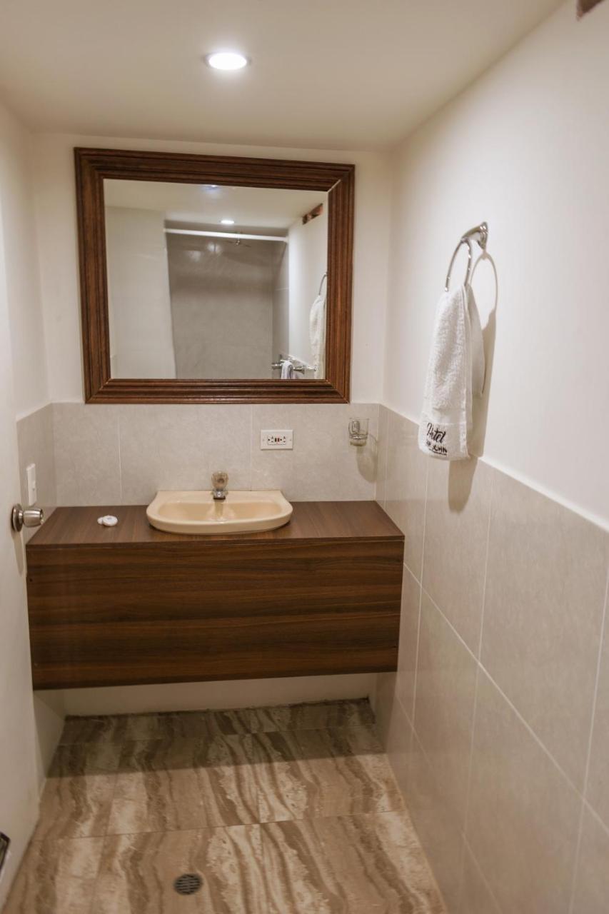 Hotel Saint John Medellín Buitenkant foto