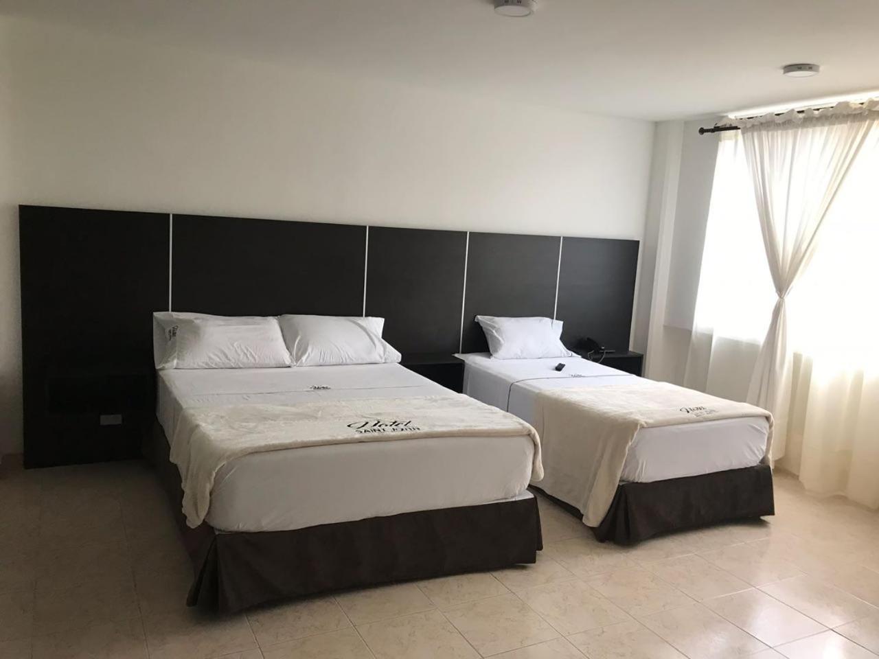 Hotel Saint John Medellín Buitenkant foto